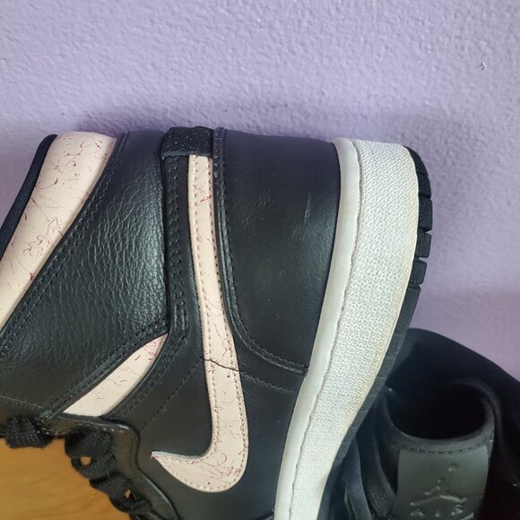 Women's Size 8 Air Jordon High Tops With Pink Marble Swoosh - Picture 3 of 7